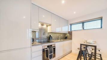 Fridge, microwave, oven, dishwasher