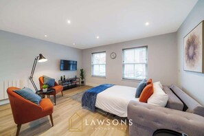 1 quarto, ferros/tábuas de passar roupa, Wi-Fi, roupa de cama