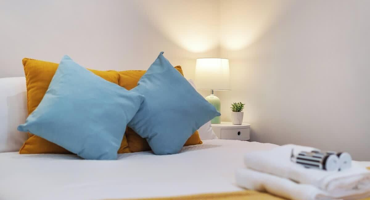 3 slaapkamers, een strijkplank/strijkijzer, wifi, beddengoed