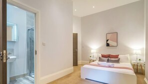 3 Schlafzimmer, Bügeleisen/Bügelbrett, WLAN, Bettwäsche