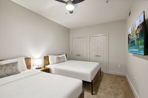 1 Schlafzimmer, Bügeleisen/Bügelbrett, Bettwäsche