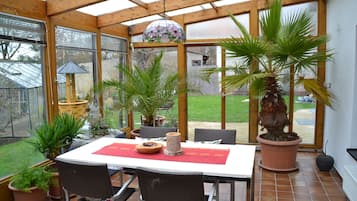 Dineren