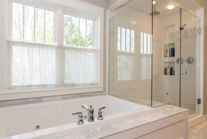 Shower, hair dryer, towels, soap - Walloon Escapes! GameRoom! Lakefront! Pets! Fireplace! Boyne Mountain (Petoskey)