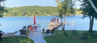 Walloon Escapes! GameRoom! Lakefront! Pets! Fireplace!