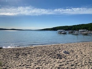 On the beach, beach towels - Walloon Escapes! GameRoom! Lakefront! Pets! Fireplace!Fall Colors!Boyne Mountain (Petoskey)