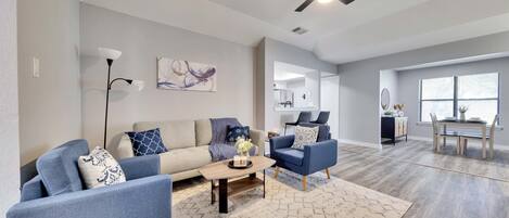 Smart TV, fireplace, computer monitors