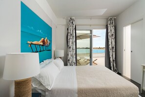 3 bedrooms, iron/ironing board, free WiFi, bed sheets - Jacuzzi and direct access to the sea, Avola - DiCasaInSIcilia (Avola)