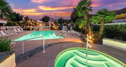 The PERFECT Desert Getaway / La Quinta Resort