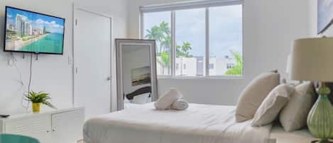 3 soverom, skrivebord, strykejern/-brett og wi-fi