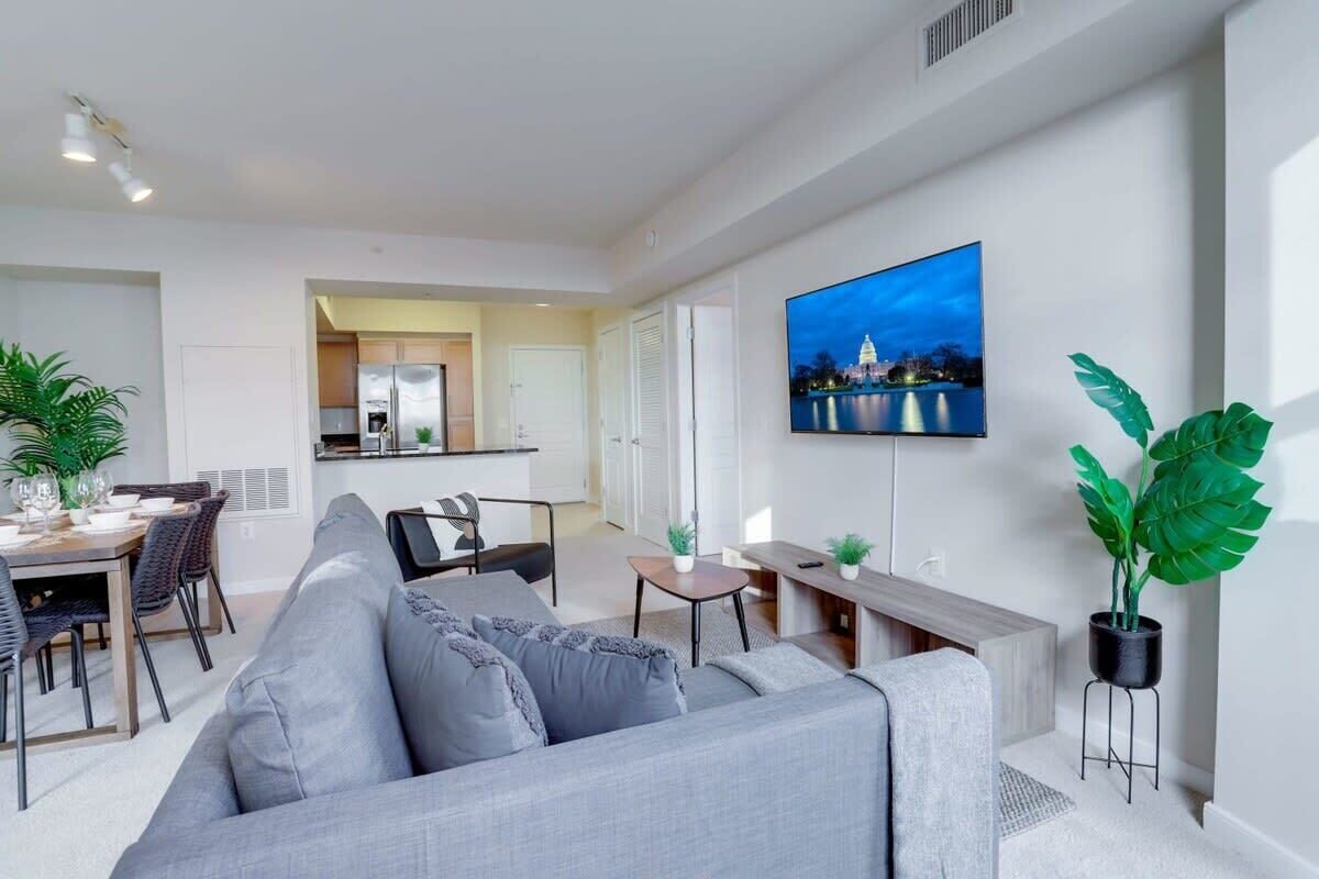 Téléviseur, foyer, bureau