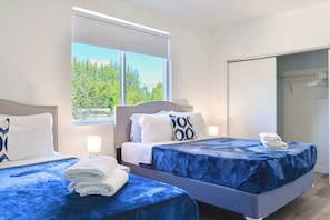 3 Schlafzimmer, Schreibtisch, Bügeleisen/Bügelbrett, WLAN