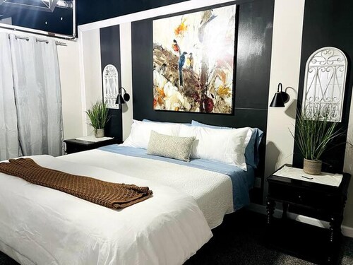 Corporate Loft near Merrillville/Crown Point