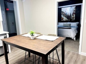 1 bedroom, WiFi, bed sheets