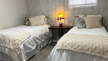 3 habitaciones, tabla de planchar con plancha y wifi gratis