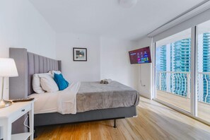 3 bedrooms, iron/ironing board, travel crib, WiFi