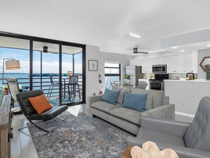 Unclassified image, 2 of 20, button