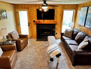 Fireplace - 8 Powderidge, Snowshoe, WV - Slopeside Sanctuary (Snowshoe)