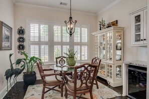 Dining - WELCOME MASTER'S GUESTS - a short 5 miles from the Augusta National Golf Course (Evans)