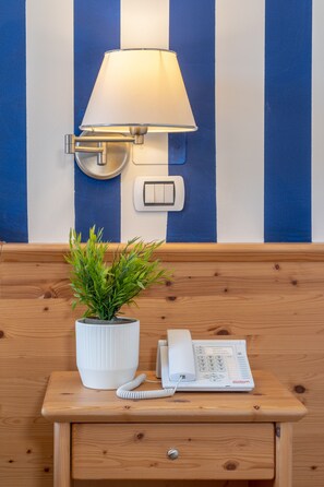 Coffres-forts dans les chambres, chambres insonorisées, Wi-Fi gratuit