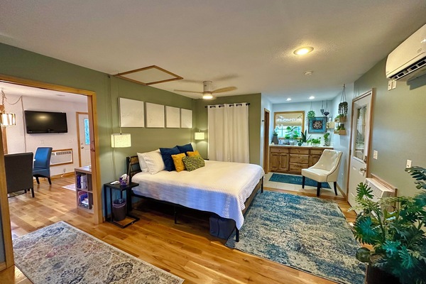 1 bedroom, iron/ironing board, travel crib, free WiFi
