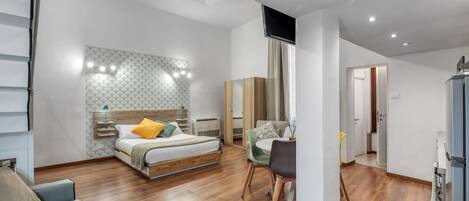 1 bedroom, desk, iron/ironing board, free WiFi