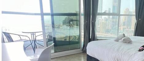 2 Schlafzimmer, Bügeleisen/Bügelbrett, kostenloses WLAN