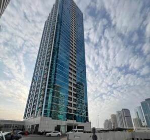 Exterior - Jumeirah lake towers (Dubai)