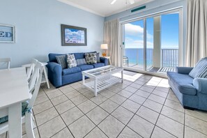 شقة - عدة أسرّة (Ocean Ritz 1902) | منطقة المعيشة | تلفزيون