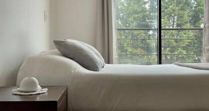 Lovely 2 Bedroom Apartment 3th Floor Top Location