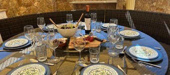 Stunning , views, walk to beach!