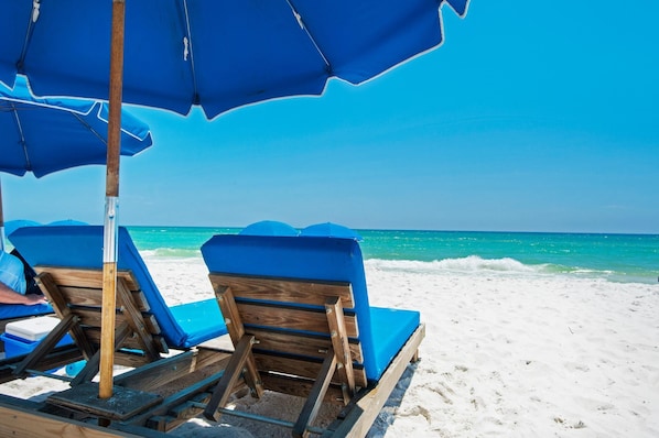 Apartment, 1 King-Bett und Schlafsofa (Tidewater 2115) | Strand | Am Strand