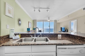 Apartment, 1 King-Bett und Schlafsofa (Tidewater 2115) | Eigene Küche | Ofen, Toaster