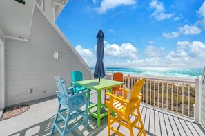 Maison, plusieurs lits (The Shores Townhome #116) | Restauration extérieure