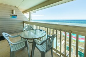 Outdoor dining - The Shores Townhome #116 (Panama City Beach)