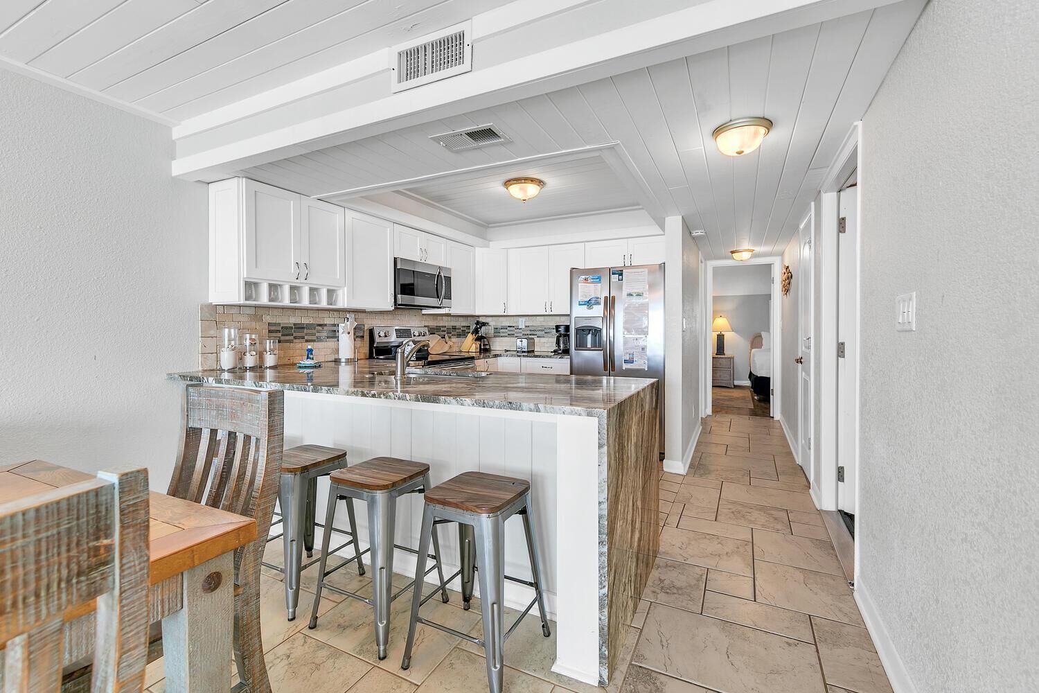 House, Multiple Beds (The Shores Townhome #116) | Private kitchen