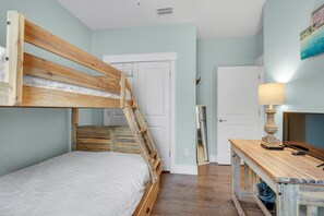 House, Multiple Beds (Tank Tops on Caribbean) | 3 bedrooms, WiFi - Tank Tops on Caribbean (Panama City Beach)