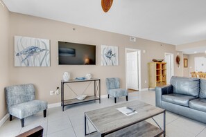 Living area - Splash 207e (Panama City Beach)