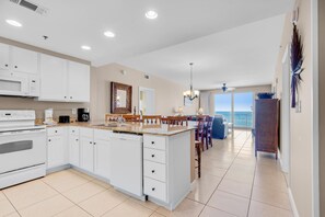 Private kitchen - Splash 207e (Panama City Beach)
