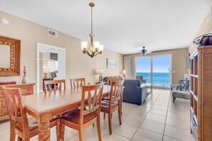 公寓客房, 多張床 (Splash 207E) | 用餐區