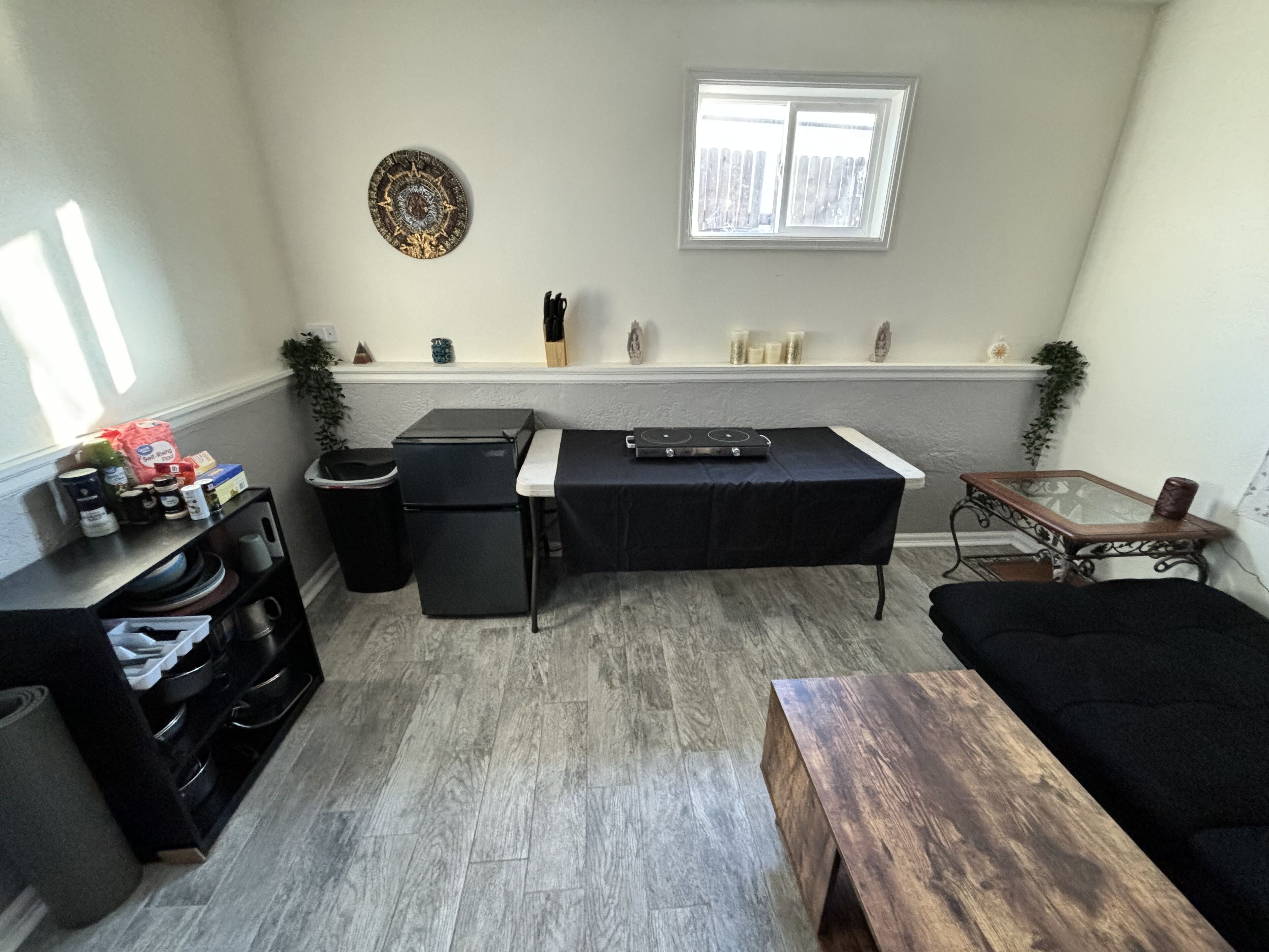 Fridge, microwave, stovetop, coffee/tea maker