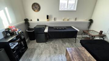 Fridge, microwave, stovetop, coffee/tea maker