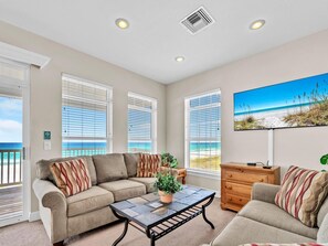 Living area - Ocean Spray (Panama City Beach)