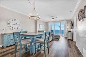 Leilighet, flere senger (Ocean Reef 1708) | Spiseområde