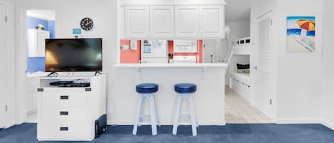 Condo, 1 cama King e sofá-cama (Latitude 29 #10) | Parte interna