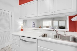 Condo, 1 King Bed with Sofa bed (Latitude 29 #10) | Interior - Latitude 29 #10 (Panama City Beach)