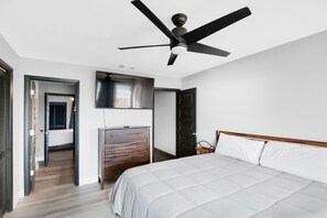 Condo, Multiple Beds (Klaus House 4) | 2 bedrooms, WiFi