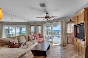 Living area - Klaus House 3 (Panama City Beach)