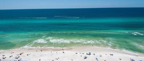 Condo, Multiple Beds (Celadon 1902 "Aloha No Ka Oi") | Beach