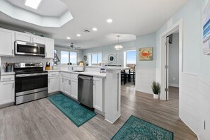 公寓客房, 多張床 (Calypso 3-1612) | 私人廚房 | 烤箱、烤麵包機