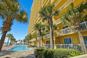 Apartment, 1 King-Bett und Schlafsofa (Calypso 2-807 West) | Pool